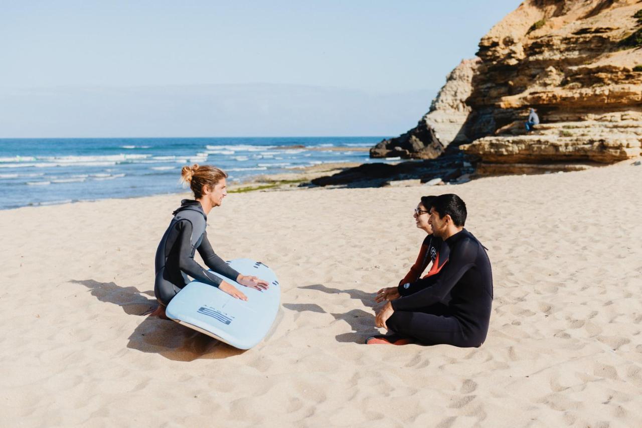 Laneez Ericeira Surf House Hostel Ngoại thất bức ảnh