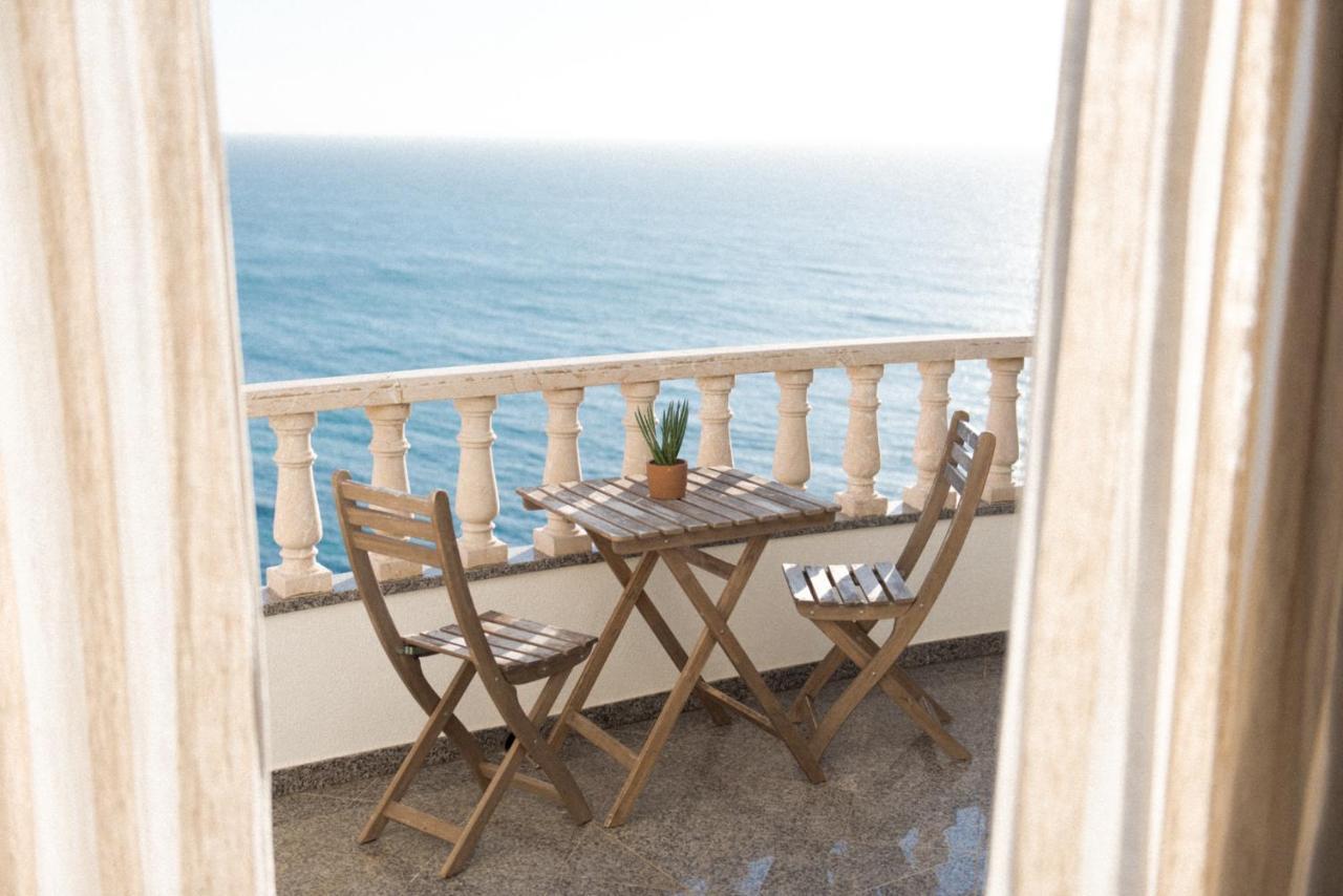 Laneez Ericeira Surf House Hostel Ngoại thất bức ảnh