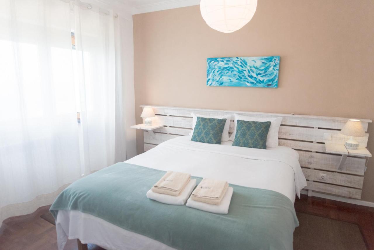 Laneez Ericeira Surf House Hostel Ngoại thất bức ảnh
