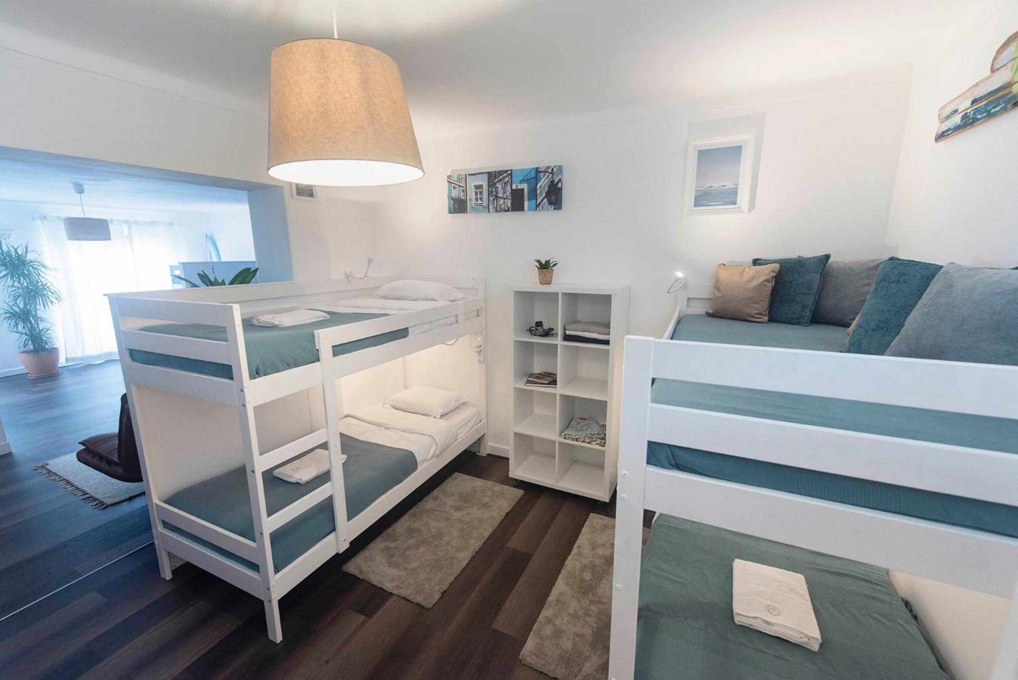 Laneez Ericeira Surf House Hostel Ngoại thất bức ảnh