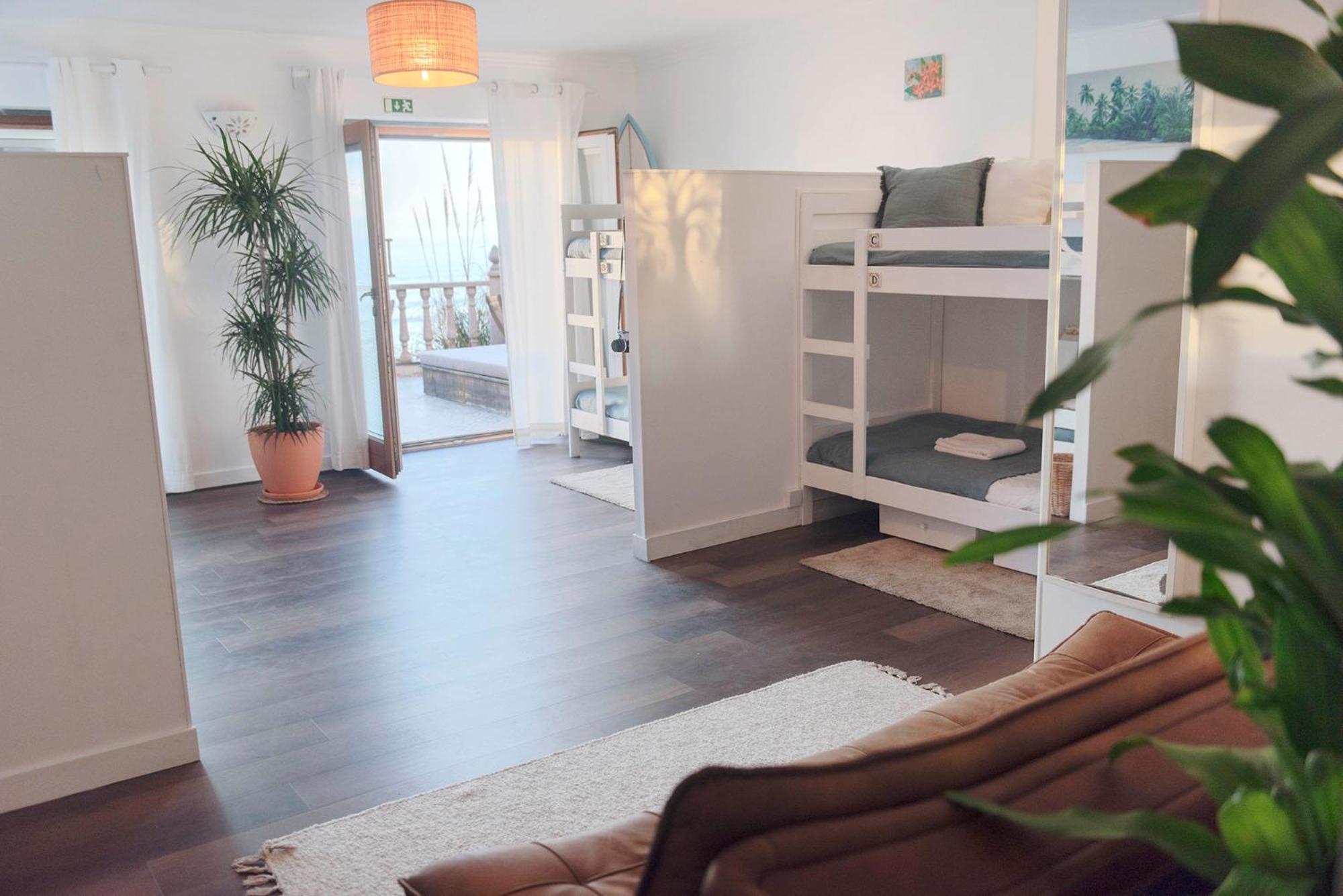 Laneez Ericeira Surf House Hostel Ngoại thất bức ảnh