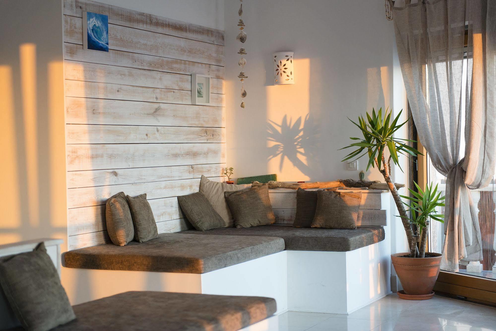 Laneez Ericeira Surf House Hostel Ngoại thất bức ảnh