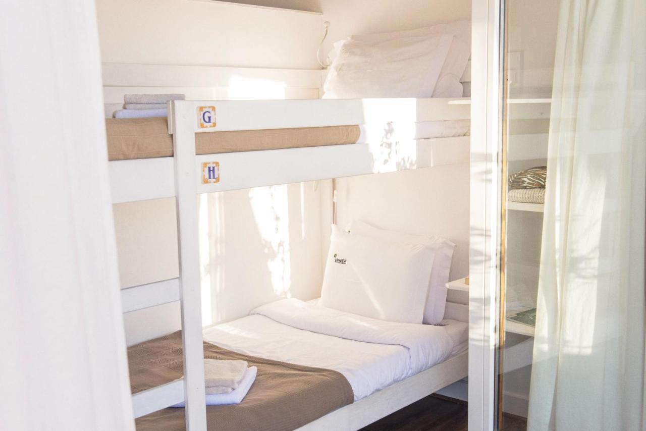 Laneez Ericeira Surf House Hostel Ngoại thất bức ảnh